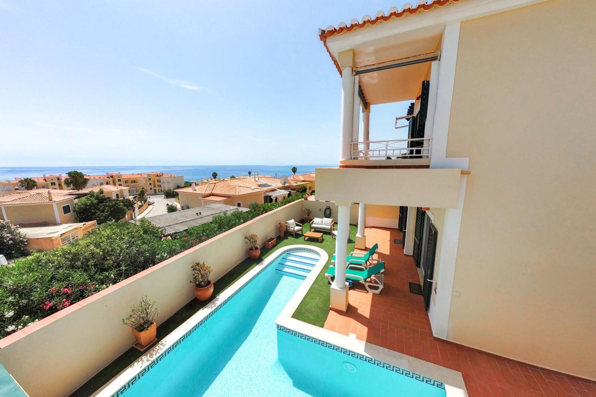 Villa Agora Luz